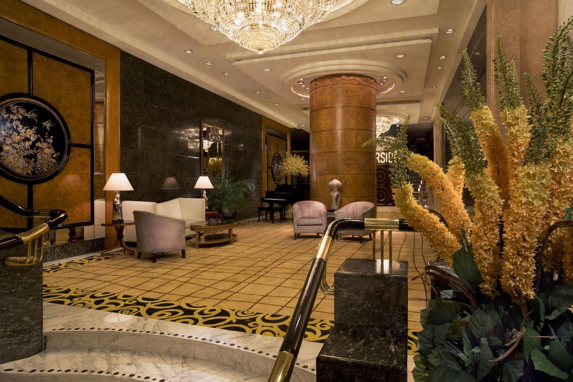The Royal Pacific & Towers 酒店